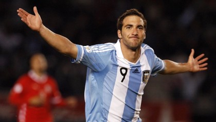 -智能硬件：让比赛更加公平透明，科技助力新突破，智能硬件解决方案